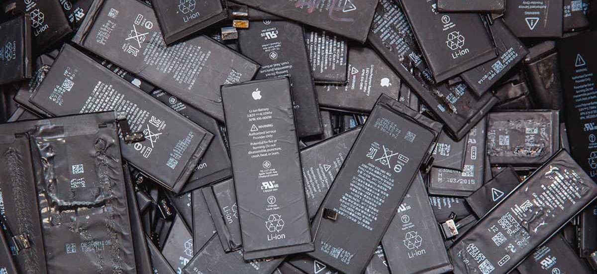 باتری لیتیومی آیفون | اهمیت و روش صحیح شارژ 10 باتری لیتیومی آیفون | اهمیت و روش صحیح شارژ