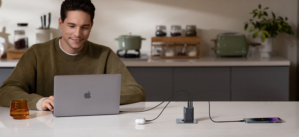 بهترین شارژرهای GaN 2025 | سرعت، قابل حمل و عملکرد بالا 11 بهترین شارژرهای GaN 2025 | سرعت، قابل حمل و عملکرد بالا